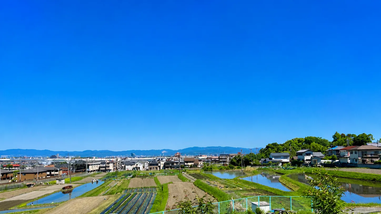 交野の街並みと山並み